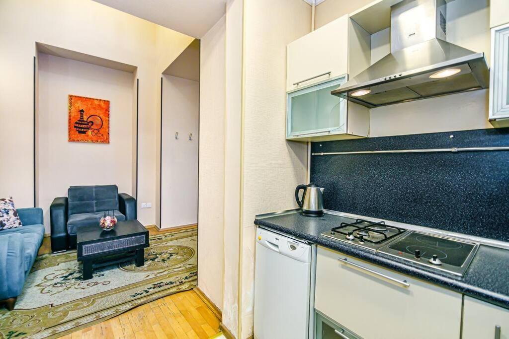 Apartment Azneft Meydani Baku Exterior photo