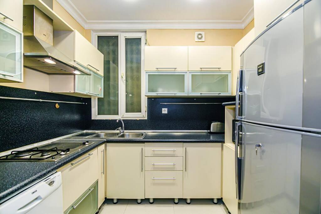 Apartment Azneft Meydani Baku Exterior photo